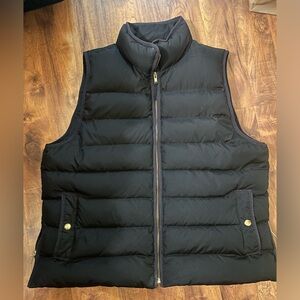 J.Crew puffer vest. Black. Good, used condition. Size women’s XXL.
